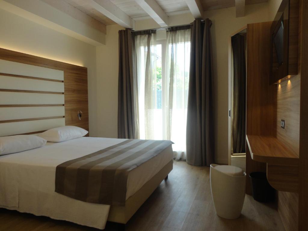 Bio Suites Pacinotti Bardolino Exteriör bild
